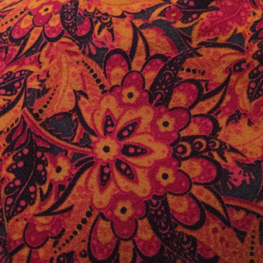 Lularoe TC Leggings gold/dark pink/teal design NWT